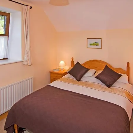 Pate's Cottage, Glengarriff, West Cork * Glengarriff